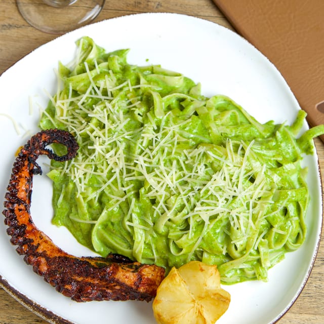Fettuccine Al Pesto.