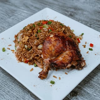 Pollo A La Brasa Con Chaufa